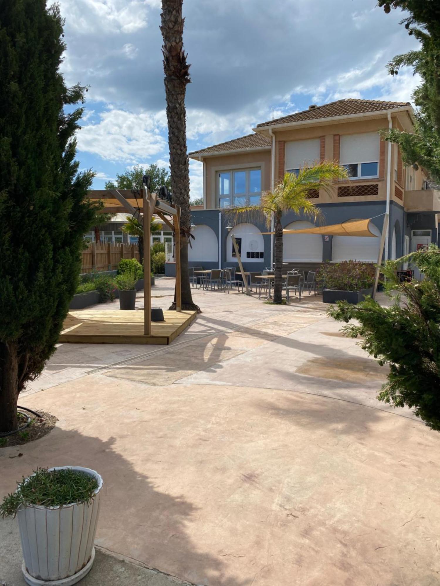 ונדרה Lodges Mediterranee מראה חיצוני תמונה