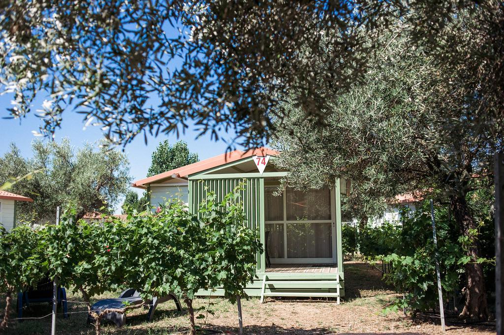 ונדרה Lodges Mediterranee מראה חיצוני תמונה
