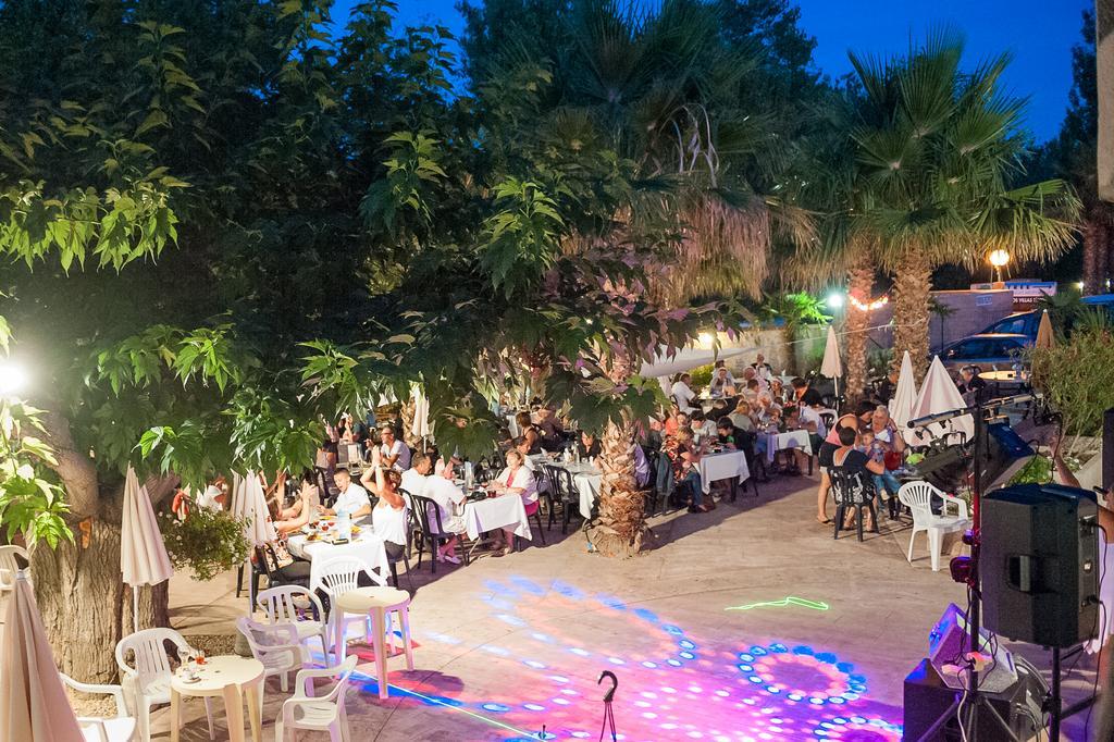 ונדרה Lodges Mediterranee מראה חיצוני תמונה